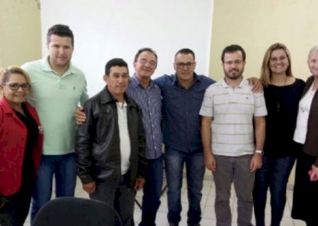 Vereadores de Aral Moreira participam de reunião com membros de conselhos de saúde em Ponta Porã